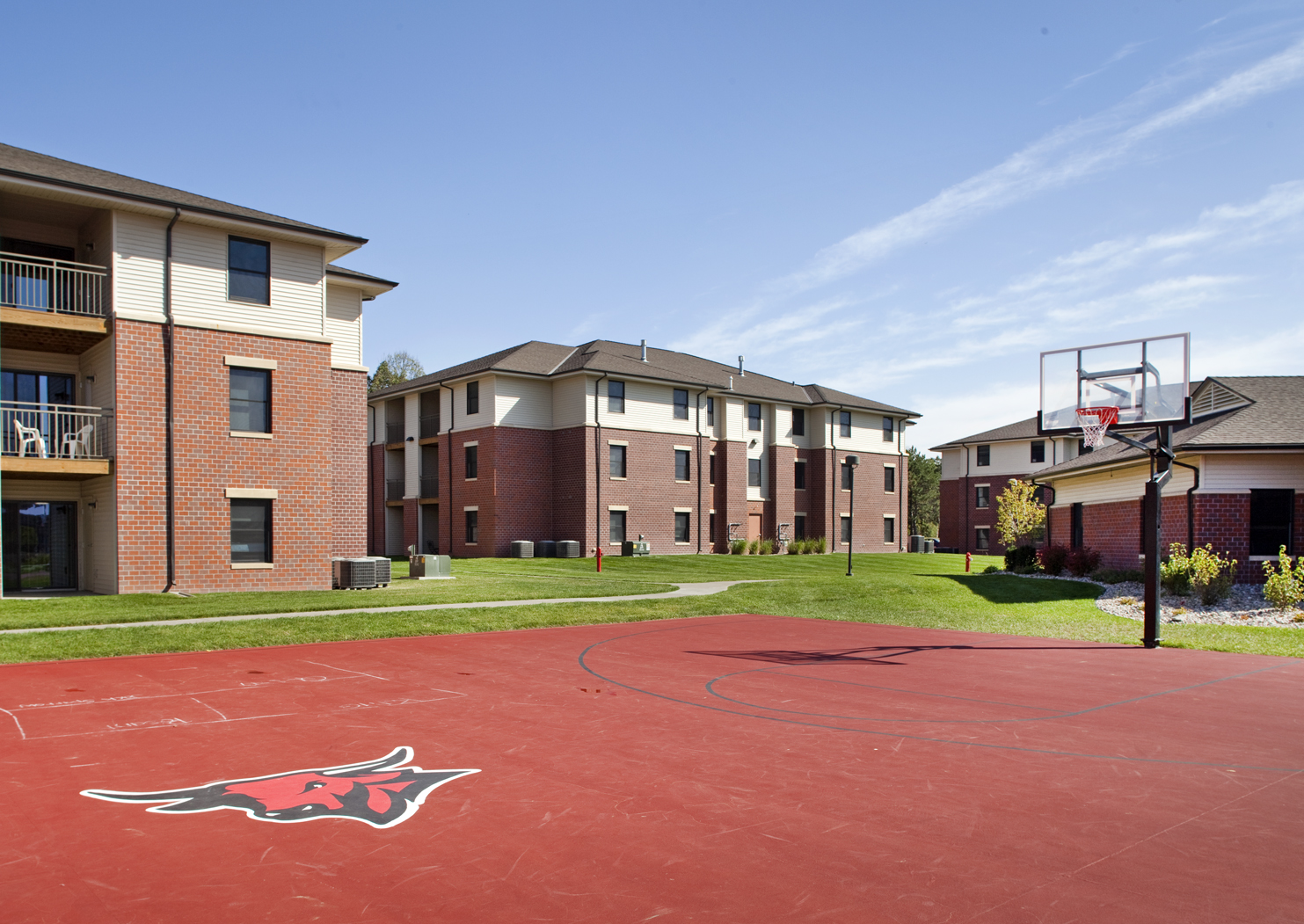 Full-court basketball right outside your door.